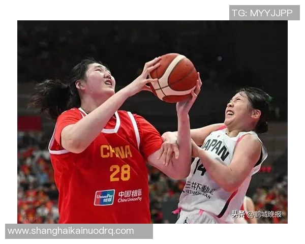 中国女篮昆明集训两大巨塔张子宇韩旭联手争辉引关注
